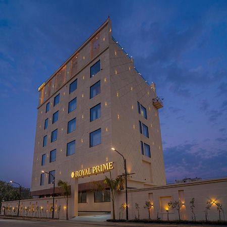Hotel Royal Prime Dźajpur Zewnętrze zdjęcie