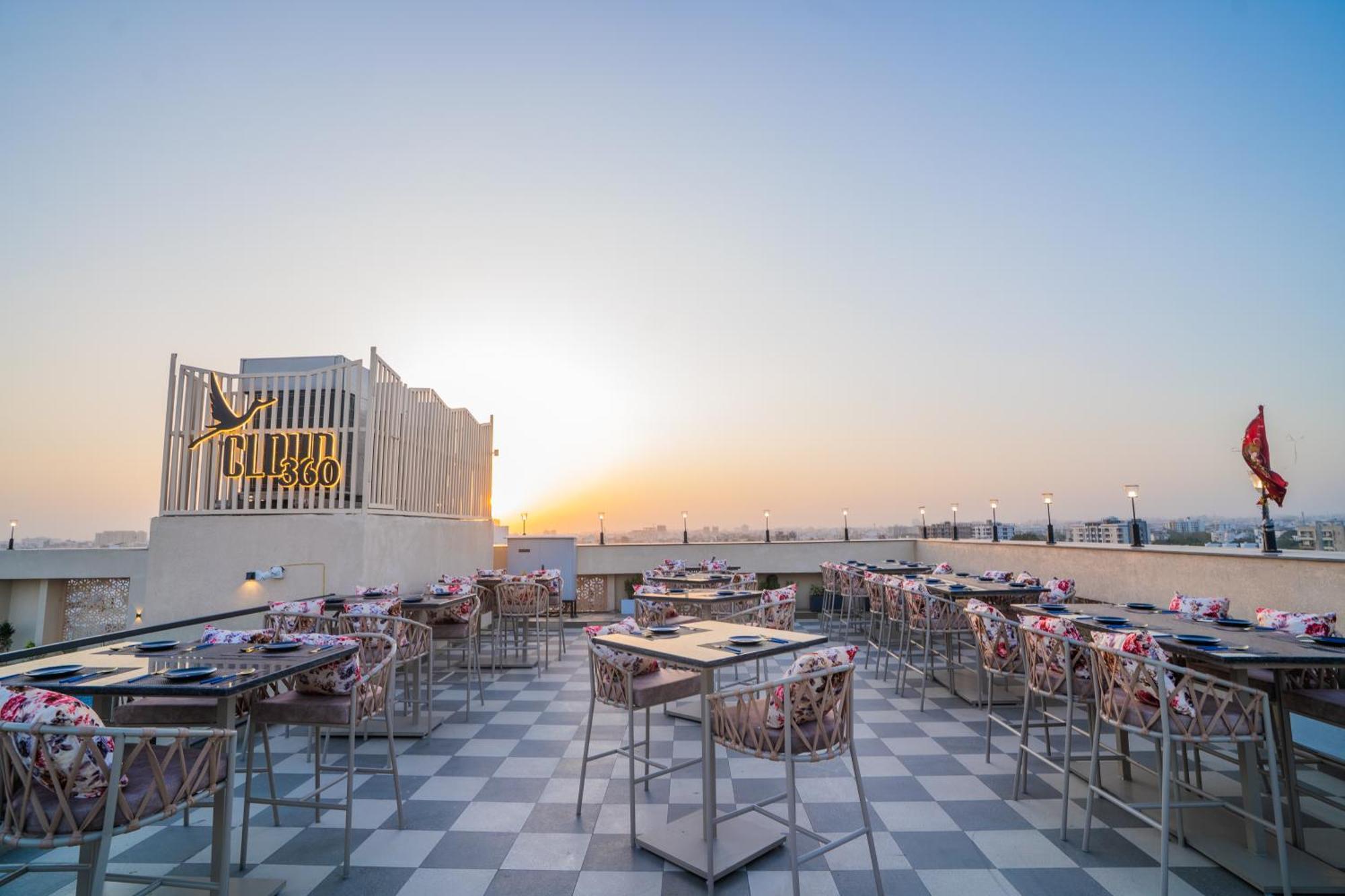 Hotel Royal Prime Dźajpur Zewnętrze zdjęcie